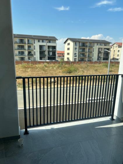 Apartament cu 2 camere decomandat în Giroc