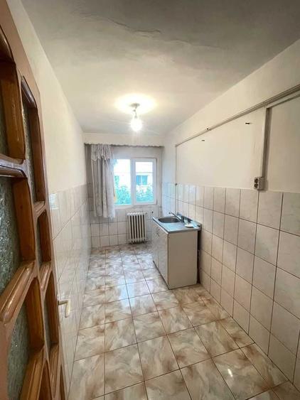 Garsonieră decomandată în Exterior Vest