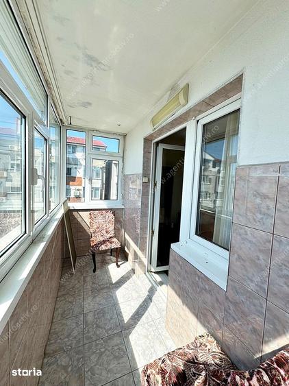 Apartament cu 3 camere decomandat în Mazepa 2