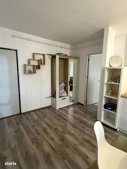 Apartament Ciuperca 3camere decomandate cu centrala 2/4 - 2