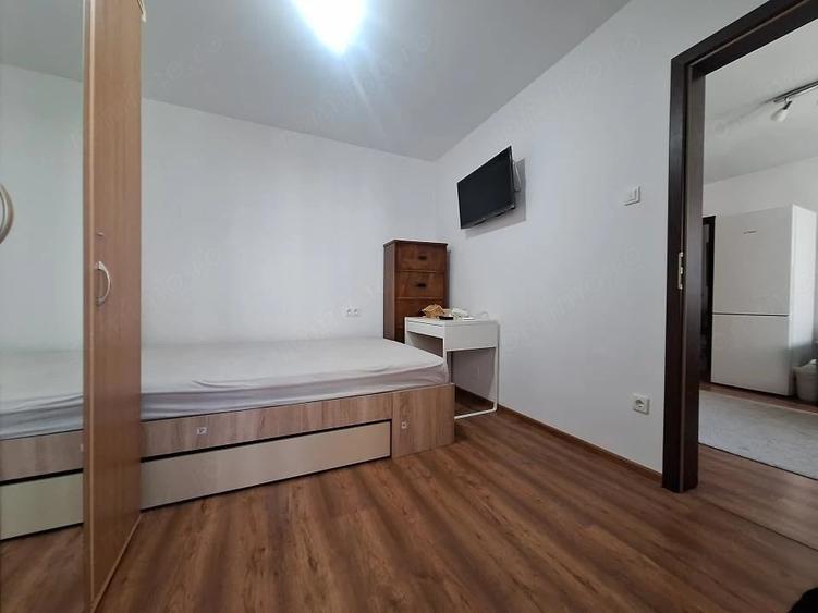 Apartament cu 2 camere nedecomandat în Girocului