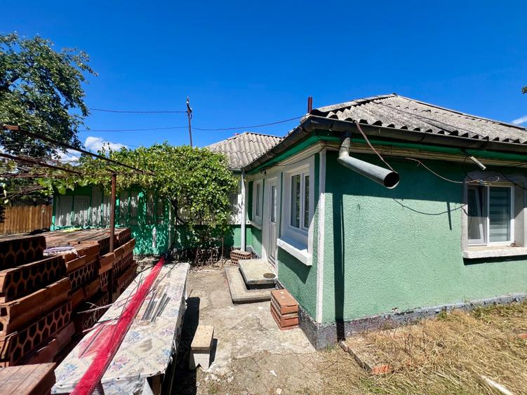 Casă cu 2 camere cu Teren 1940 Mp în Ciurea