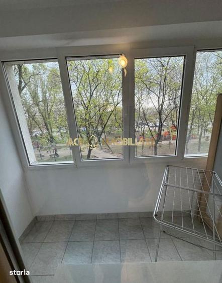 Apartament cu 3 camere, mobilat în Giurgiului