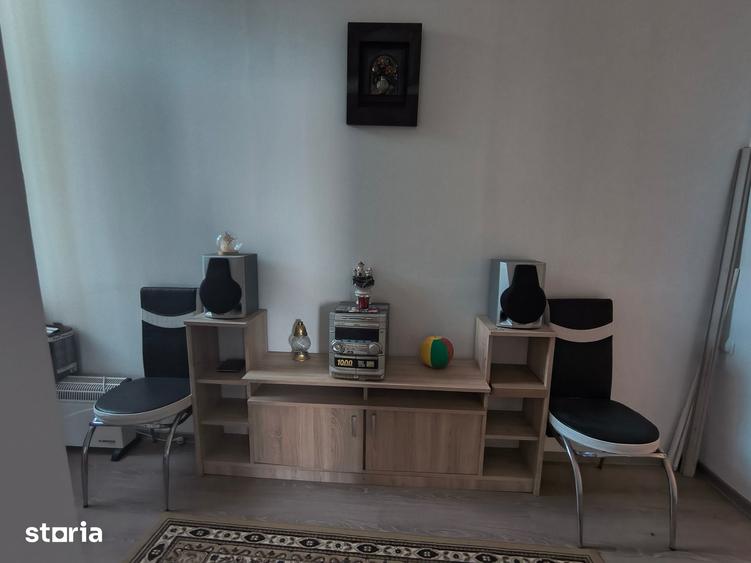 Apartament cu 2 camere decomandat în Cazino