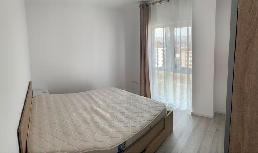 Apartament cu 2 camere decomandat în Florești