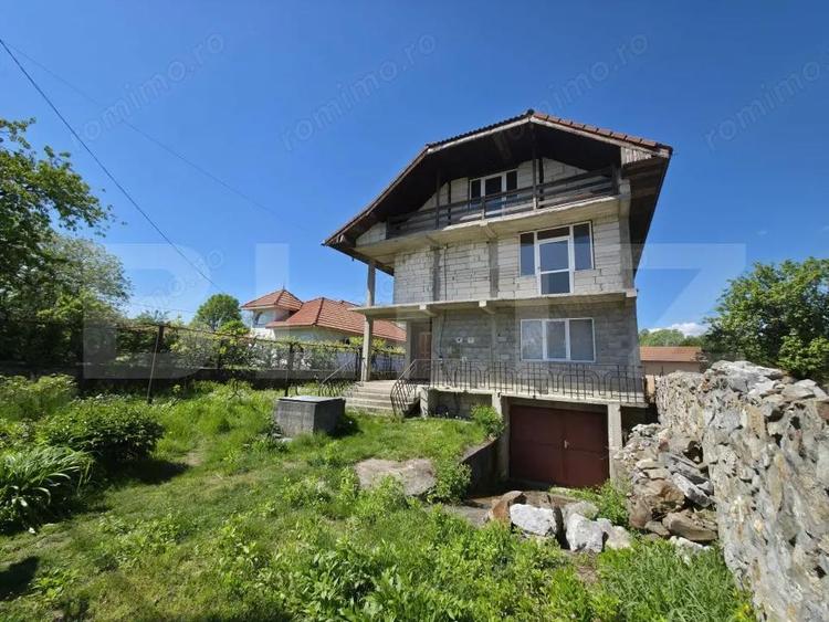 Casă cu 3 camere cu Teren 843 Mp în Central