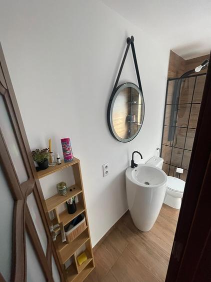 Duplex cu 3 camere cu Canalizare în Florești