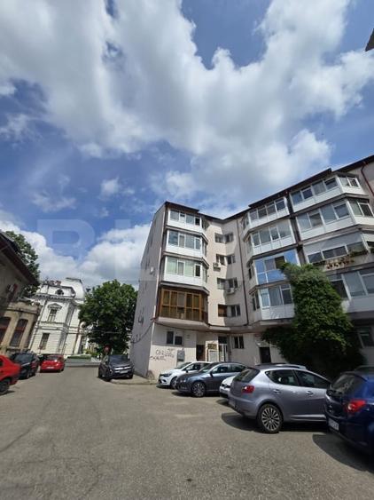 Apartament cu 2 camere decomandat în Ultracentral — fotografia 1