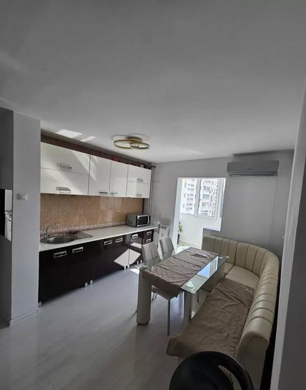 Apartament cu 2 camere decomandat, mobilat în Sebastian