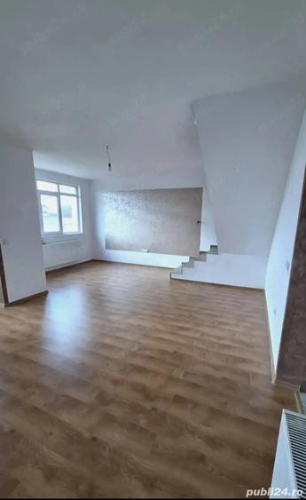Casă cu 4 camere cu Teren 380 Mp în Prelungirea Ghencea