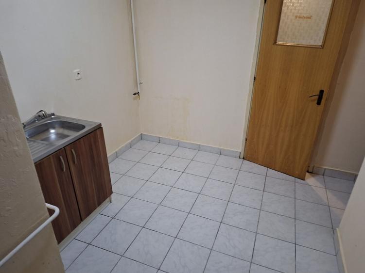 Apartament cu 2 camere decomandat în 13 Septembrie