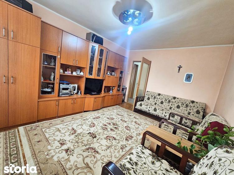 Apartament 2 camere, etaj 1, stradal, bloc lini?tit Micro 40 - 14