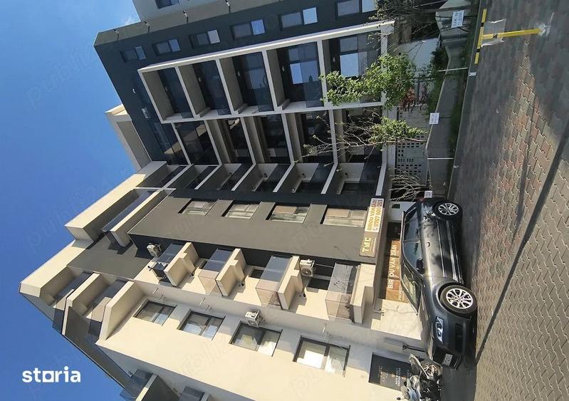 Apartament cu 3 camere semidecomandat, mobilat în Metalurgiei