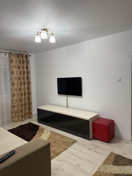 Apartament cu 2 camere semidecomandat în Nicolina
