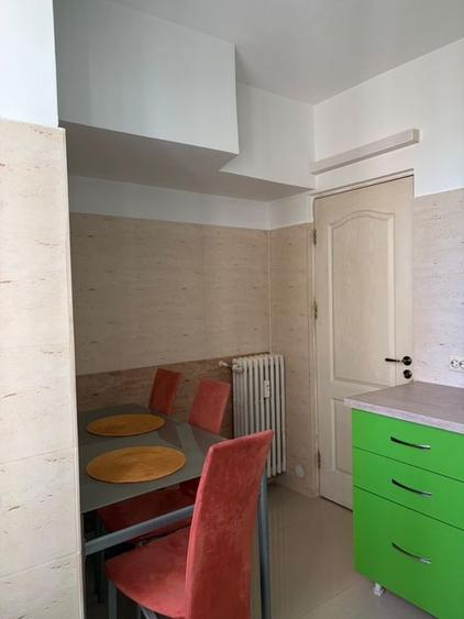Apartament cu 2 camere decomandat, mobilat în Unirii