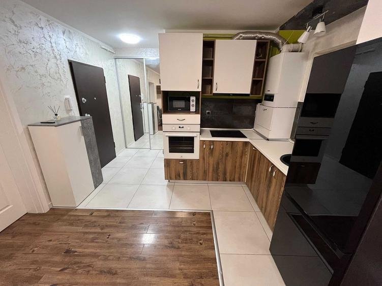 Apartament cu 3 camere decomandat în Grigorescu