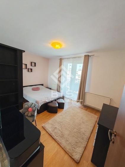 Apartament cu 3 camere decomandat în Sud