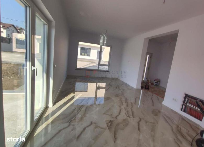 Casă cu 4 camere în Paltin