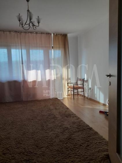 Apartament cu 3 camere decomandat în Baciu
