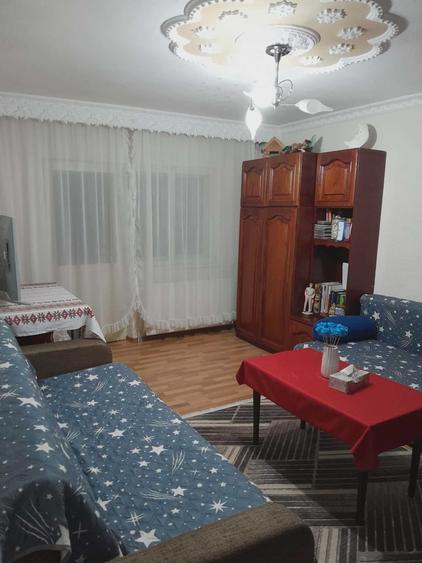 Apartament cu 3 camere de inchiriat in Burdujeni perioada/stil hotelier - 1