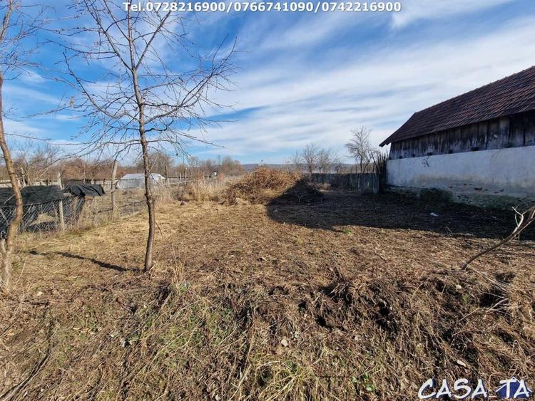 Teren Construcții intravilan de 1400 mp, în Telești