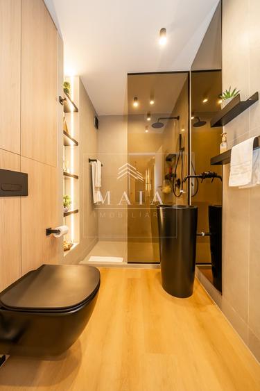Apartament cu 4 camere decomandat în Mihai Viteazul