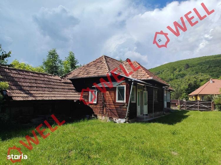 Casă cu 3 camere cu Teren 1129 Mp în Zagon
