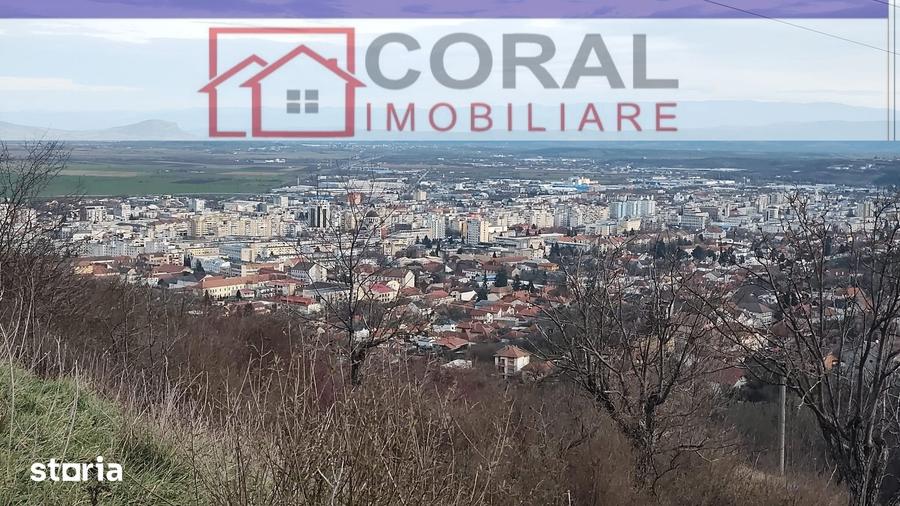 Teren de 3608 mp, în Decebal
