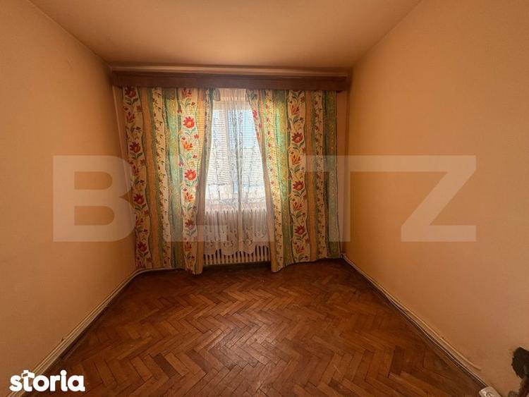 Apartament cu 3 camere semidecomandat în Central