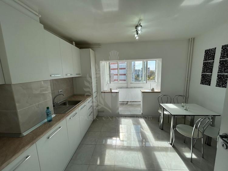 Apartament cu 2 camere semidecomandat, mobilat în Gheorghe Doja