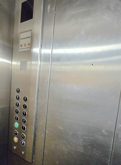 Apartament cu 2 camere semidecomandat, mobilat în Titan
