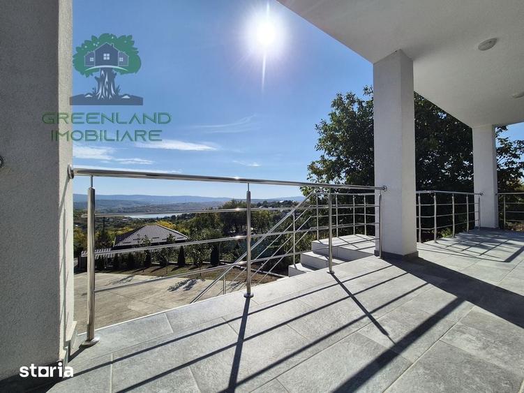 Casă cu 4 camere cu Teren 1030 Mp în Miroslava