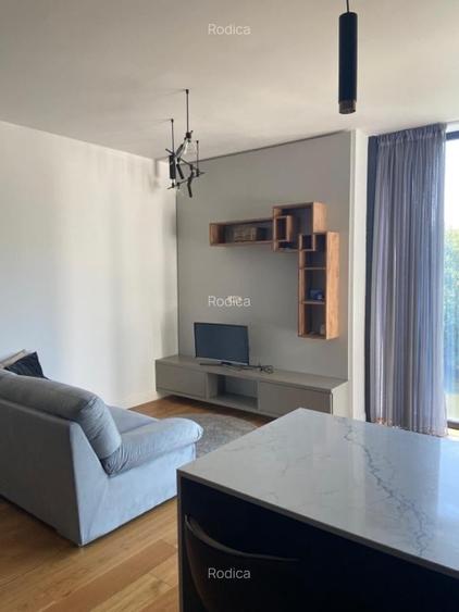 Apartament cu 2 camere semidecomandat, mobilat în Voluntari