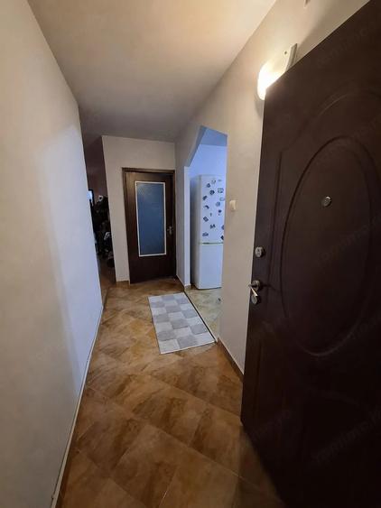 Apartament cu 4 camere decomandat în Mircea cel Bătrân