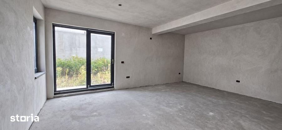 Casă cu 4 camere cu Teren 236 Mp în Sud