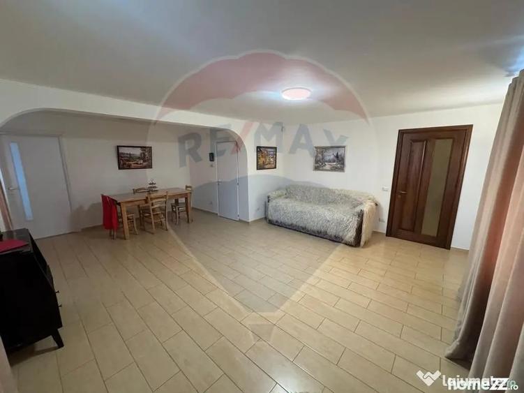 Casă cu 6 camere cu Teren 1263 Mp în Dărmănești