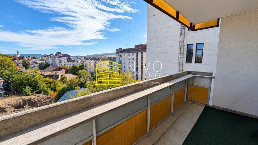 Apartament cu 3 camere decomandat în Ultracentral