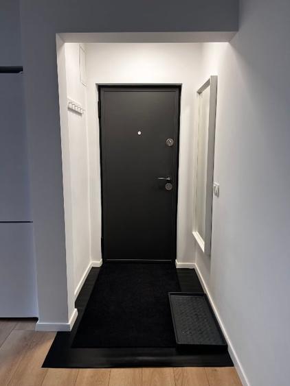 Apartament cu 2 camere semidecomandat, mobilat în Central