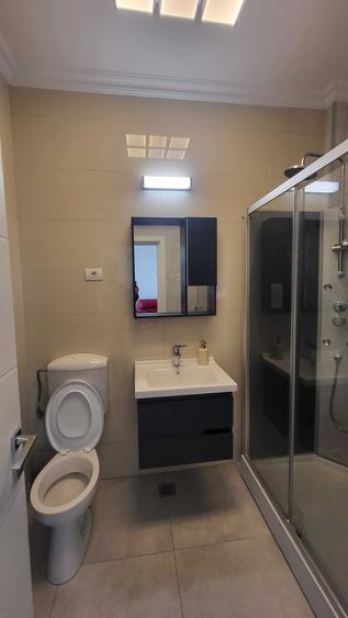 Apartament cu 2 camere decomandat în Palazu Mare
