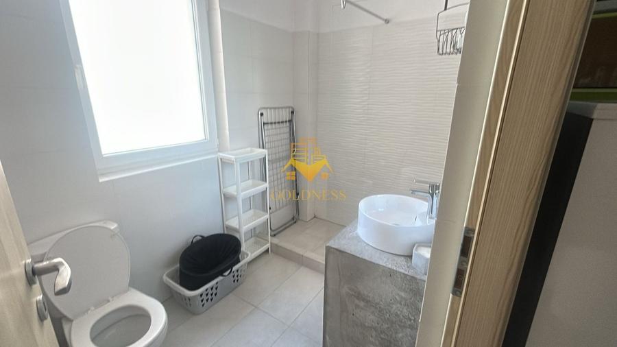 Apartament cu 2 camere semidecomandat, mobilat în Mărăști