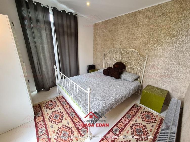 Casă cu 5 camere cu Teren 2380 Mp în Central