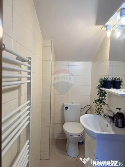 Casă cu 5 camere cu Teren 100 Mp în Florești
