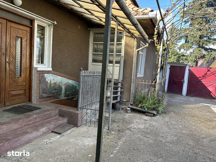 Casă cu 4 camere cu Teren 530 Mp în Lugașu de Jos