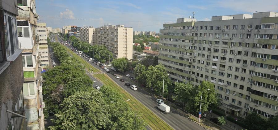 Apartament cu 4 camere decomandat în Pantelimon