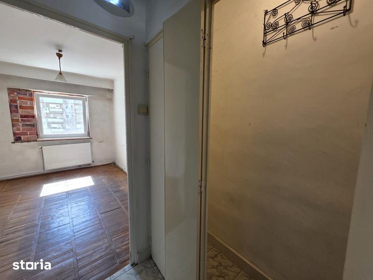 Apartament cu 3 camere decomandat în Decebal