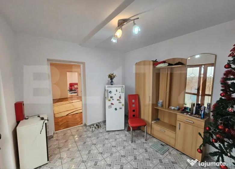 Casă cu 4 camere cu Teren 870 Mp în Central