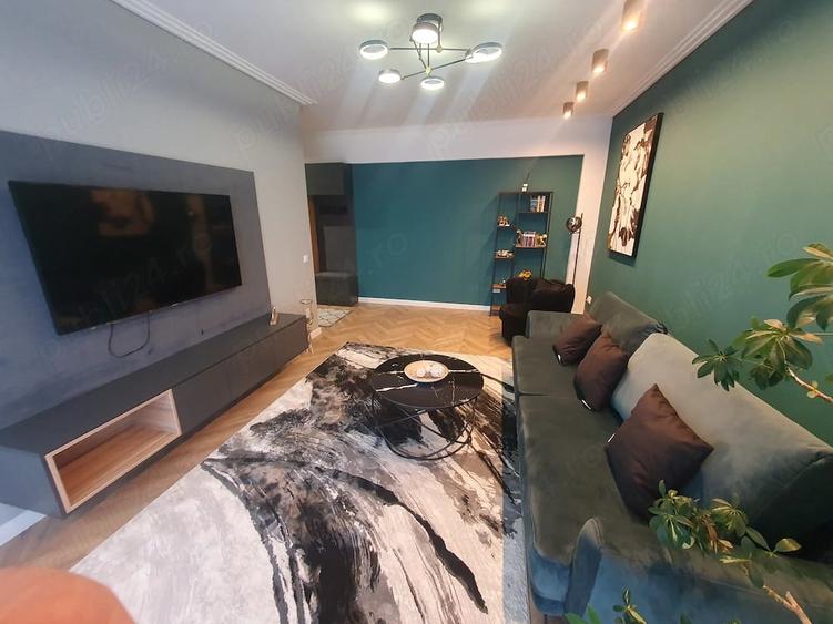 Apartament cu 2 camere decomandat în Calea București