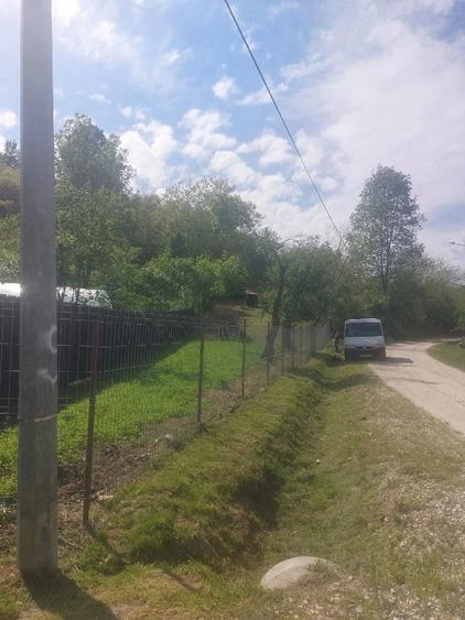 Casă cu Teren 2200 Mp în Central