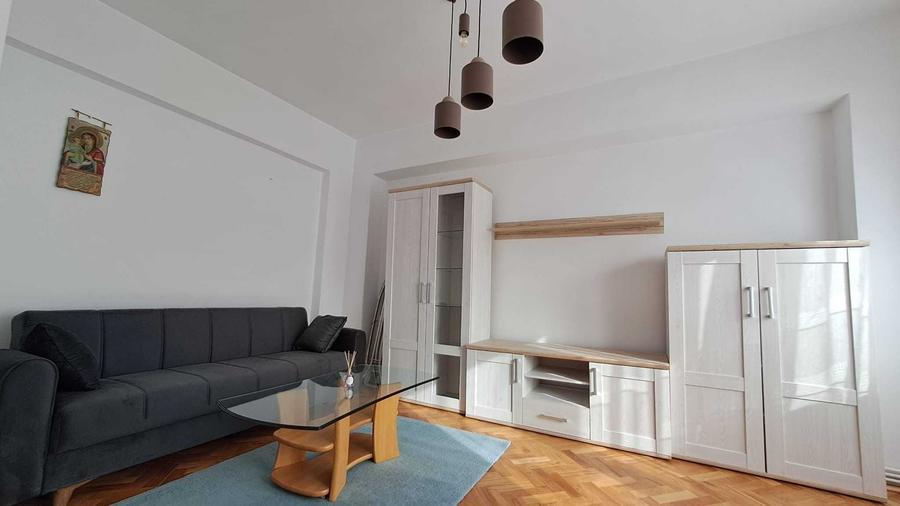 Apartament cu 2 camere decomandat în Exterior Vest