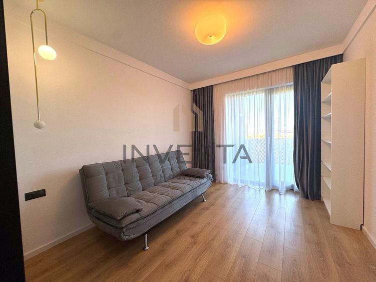 Apartament cu 3 camere semidecomandat, mobilat în Zorilor